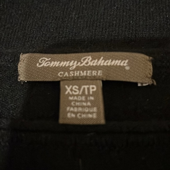 Like New Tommy Bahama Black Gray Cashmere Palm Tree Detail Size XS/S - Picture 2 of 4